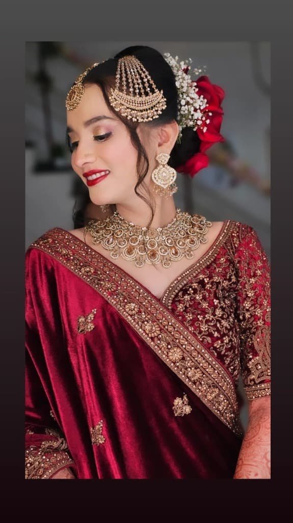 Famous Beauty Parlour Gallery image 4